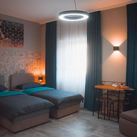 Apartments Jelovic Sinj Exterior foto