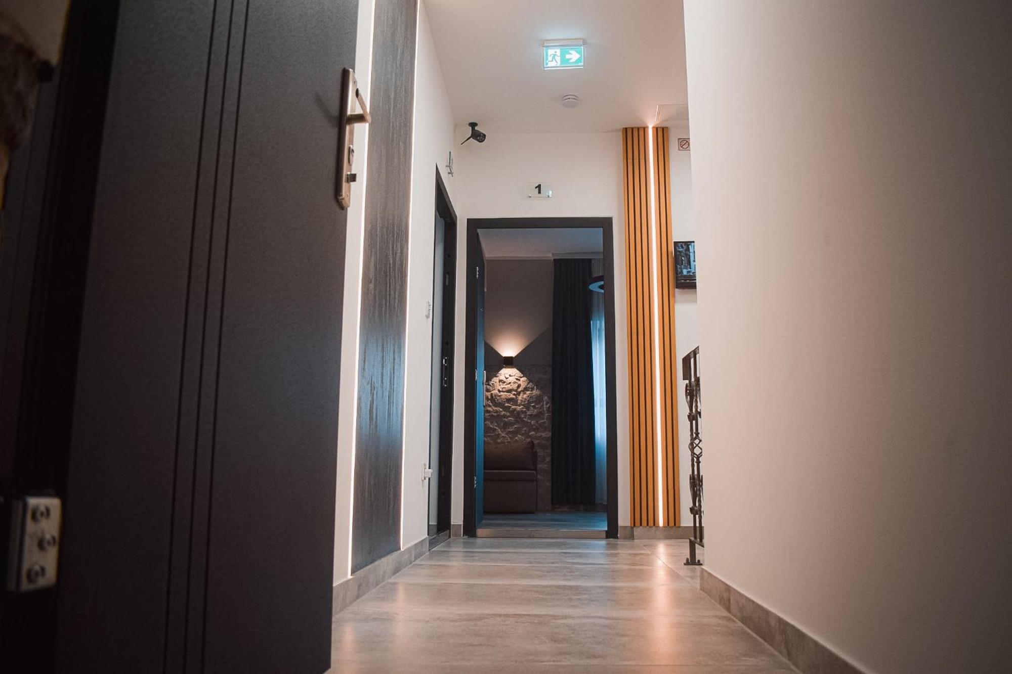 Apartments Jelovic Sinj Exterior foto