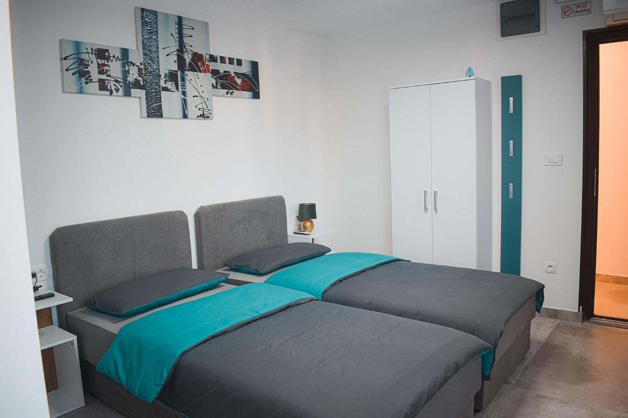Apartments Jelovic Sinj Exterior foto